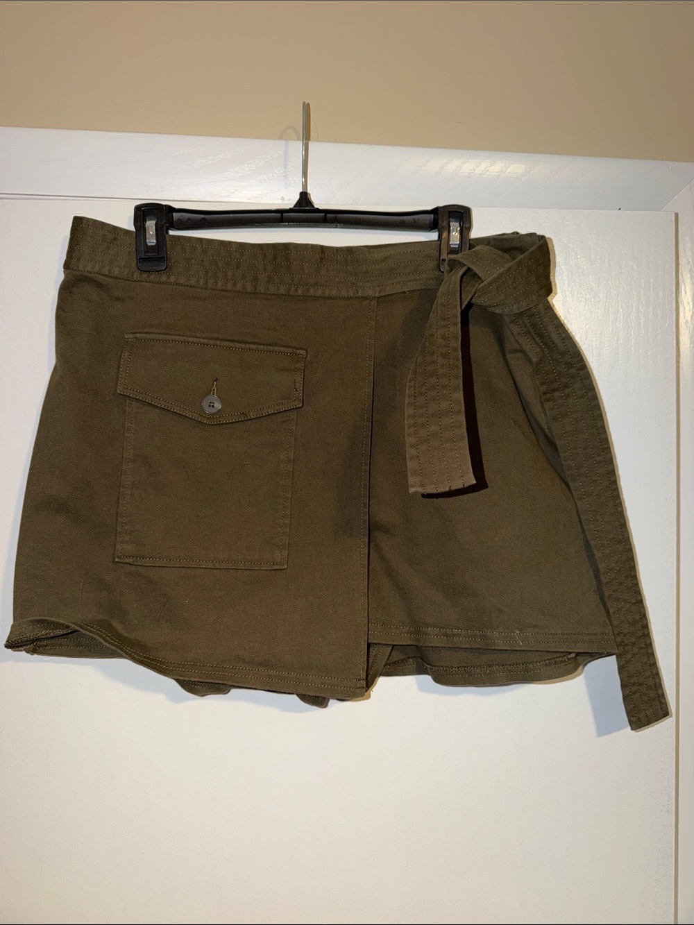 EXPRESS Women’s HIGH WAISTED TIE WAIST MINI CARGO SKORT